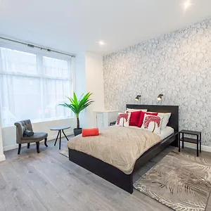 The Blossoms Apartment