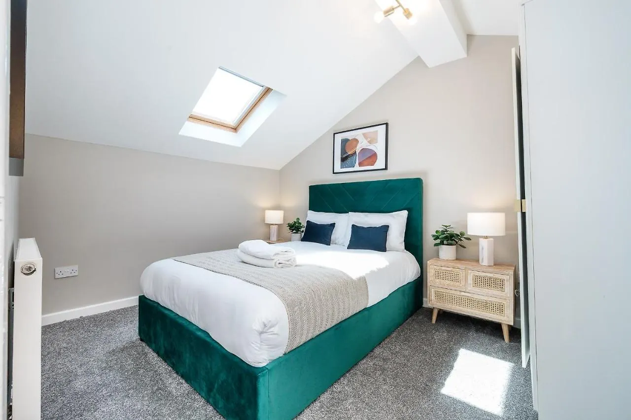 Host & Stay - The Georgian Coach House 1 Liverpool Holiday home