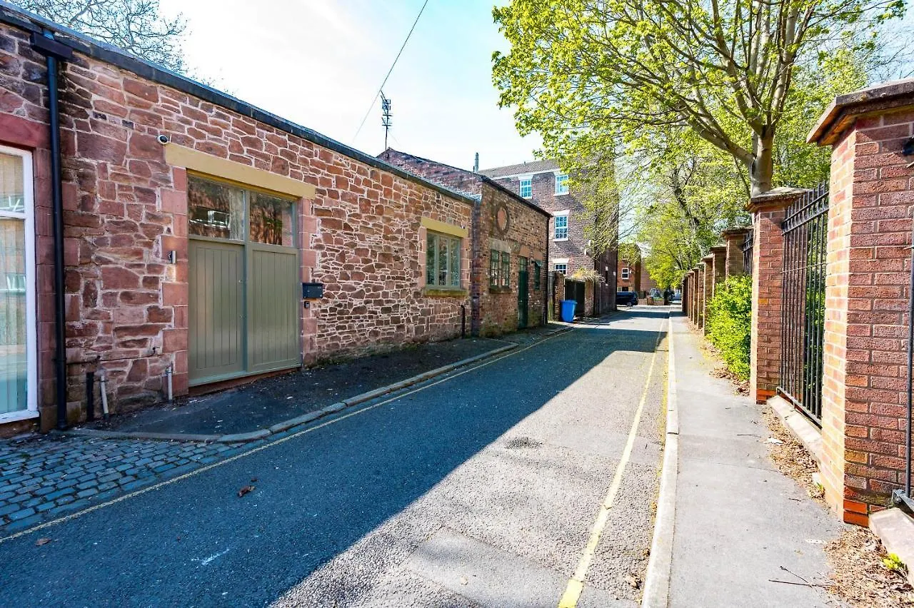 Host & Stay - The Georgian Coach House 1 Liverpool Holiday home
