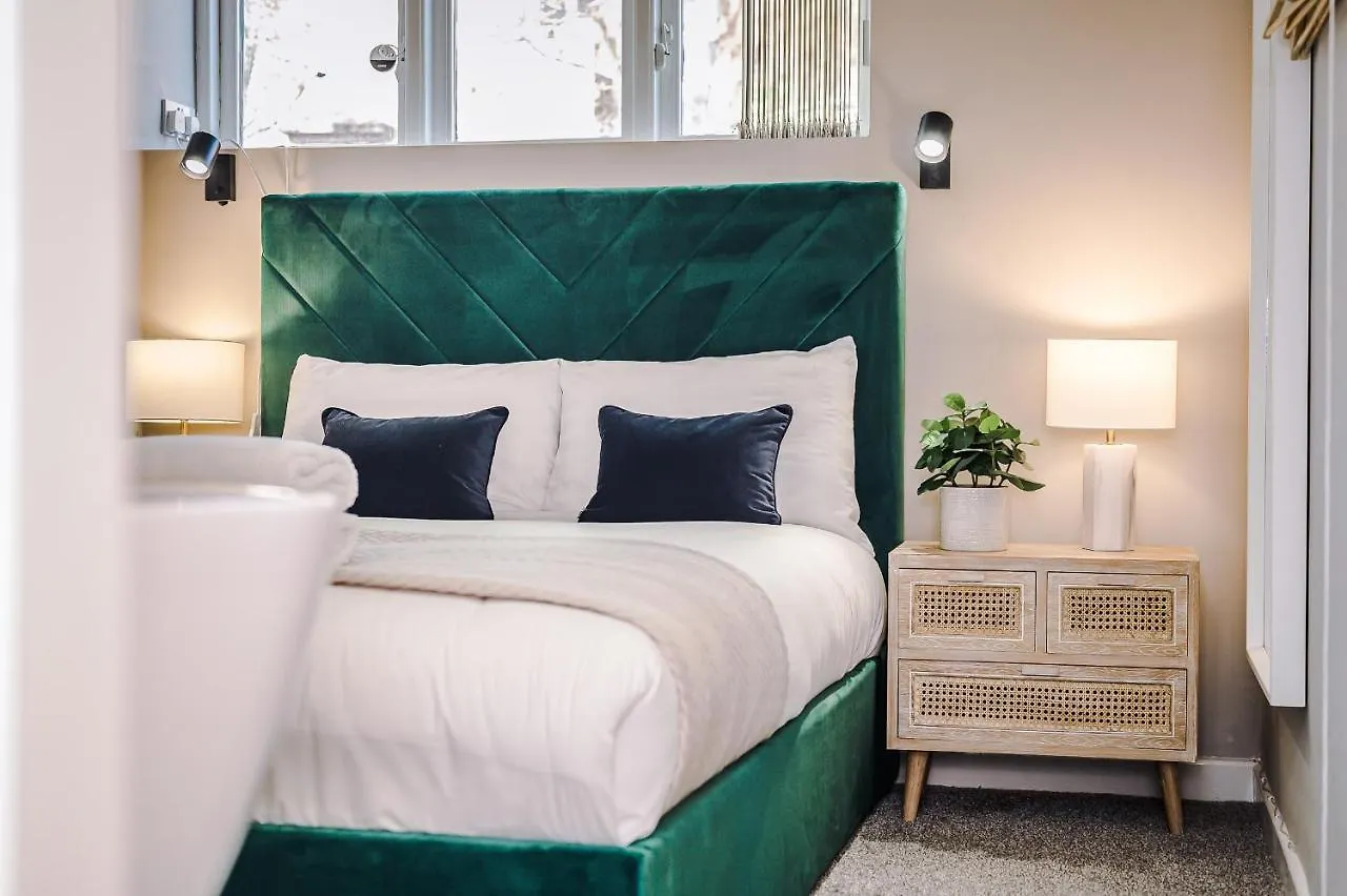 Host & Stay - The Georgian Coach House 1 Liverpool Holiday home